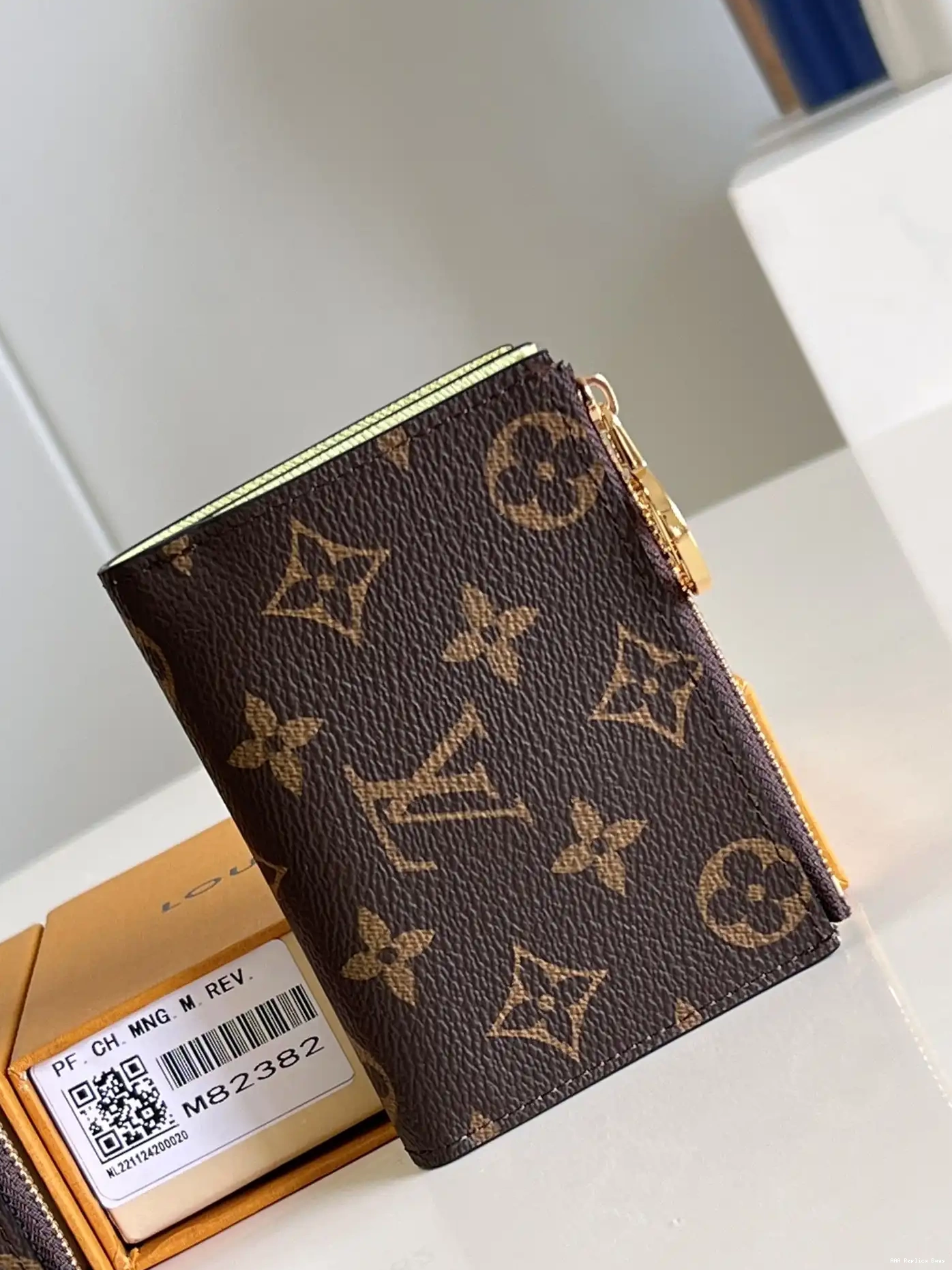Aaa replica bags Vuitton Wallet Lisa Louis 0605